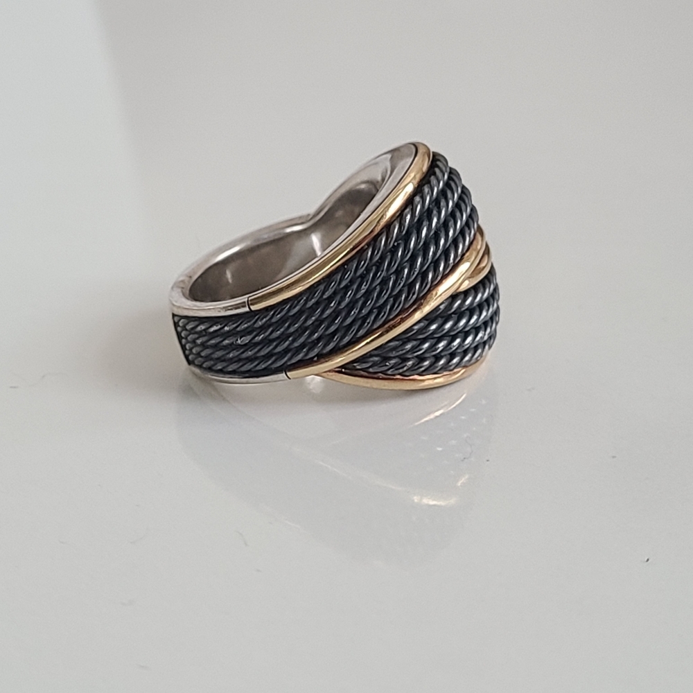 David Yurman Origami Crossover Ring In Blackened Silver and Gold - Picture 3 of 13